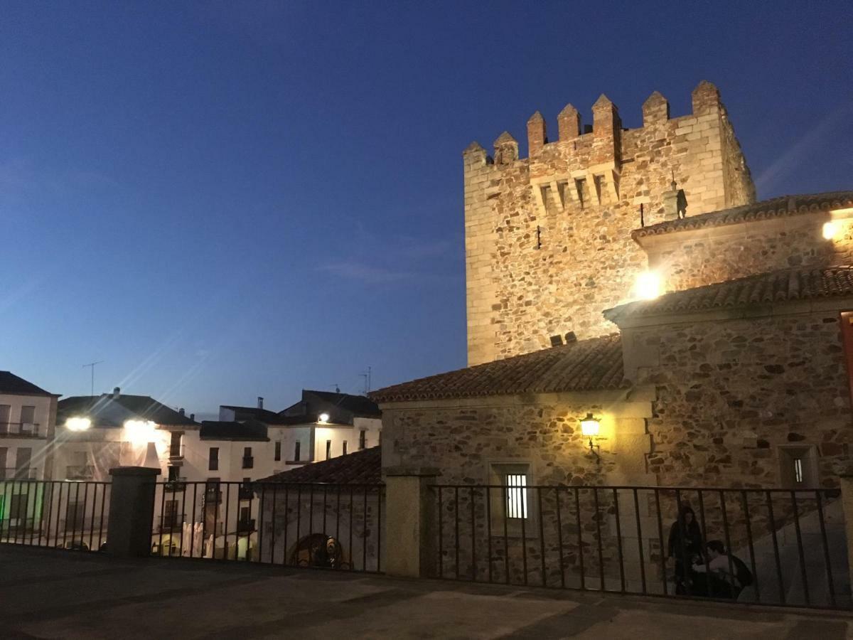 Apartamentos Caceres *